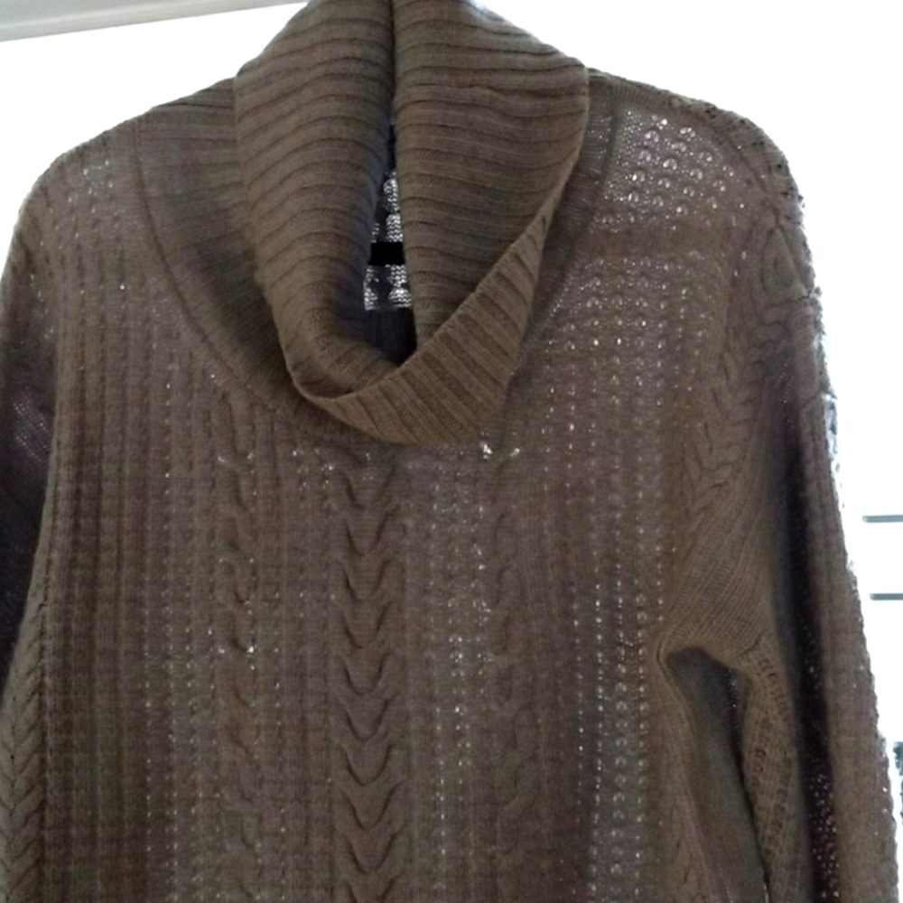 Cashmere sweater